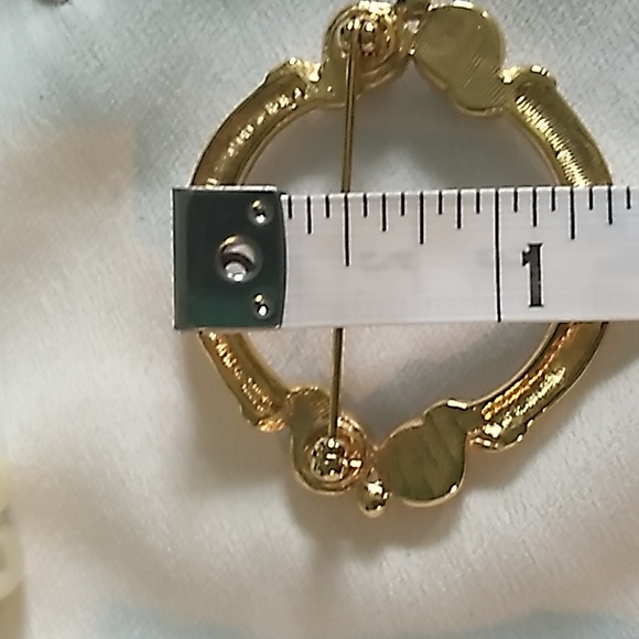 VINTAGE Pearl Gates Gold Tone Brooch by Monet - Picture 15 of 16